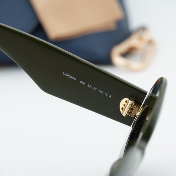 Loewe LW40091I 96E Oval Sunglasses – Havanan Green\\Brown main image 10
